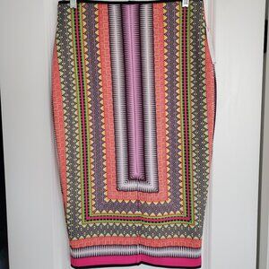 Bisou Bisou Body Flattering Skirt sz Medium NWT